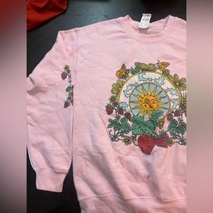 Unworn Pink floral designed crewneck from Pacsun Size Small.